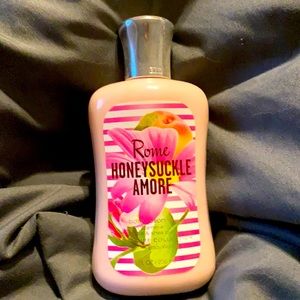 Rare Bath and Body Works Rome Honeysuckle Amore